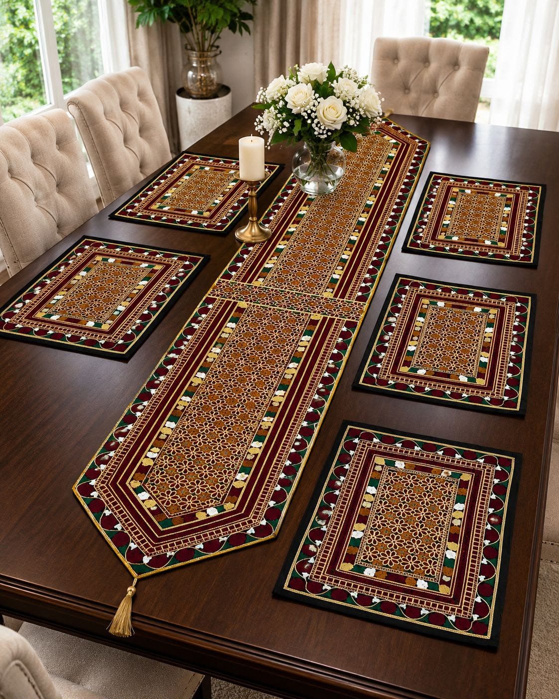 Handmade embroidered dinning set (7pcs)