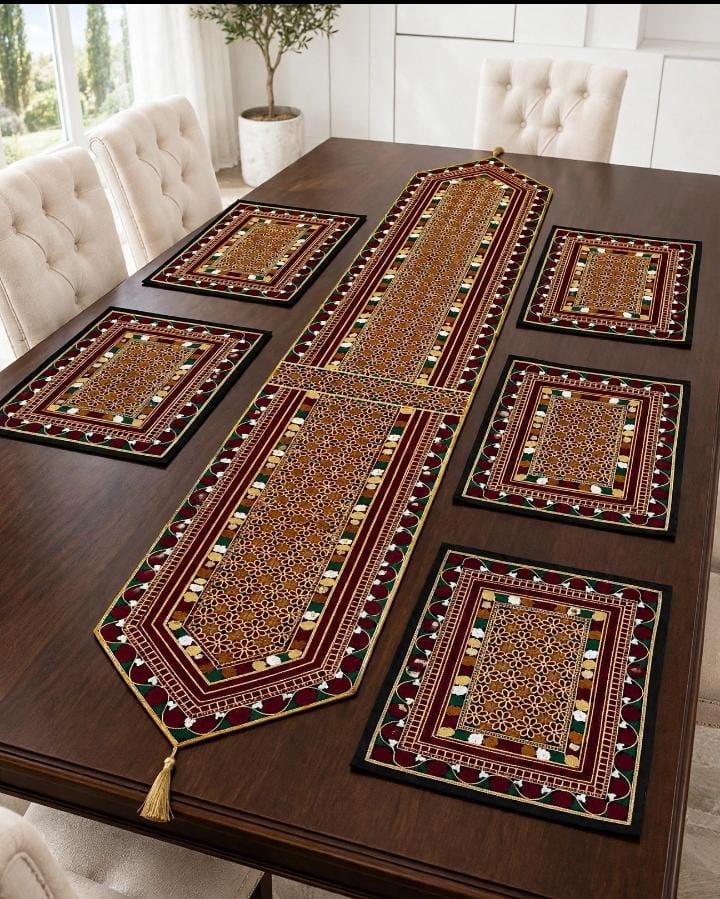 Handmade embroidered dinning set (7pcs)